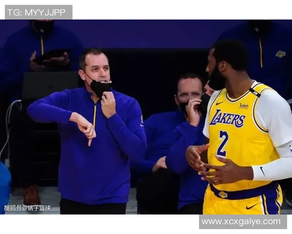 深圳羽毛球队技术争议引发热议球员表现与战术选择成焦点讨论